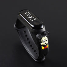 Charger l&#39;image dans la galerie, Montre waterproof avec heros en relief pour enfants
