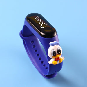 Montre waterproof avec heros en relief pour enfants