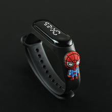 Charger l&#39;image dans la galerie, Montre waterproof avec heros en relief pour enfants
