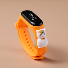 Charger l&#39;image dans la galerie, Montre waterproof avec heros en relief pour enfants
