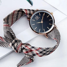 Charger l&#39;image dans la galerie, Montre Sk Bracelet tendance en tissu

